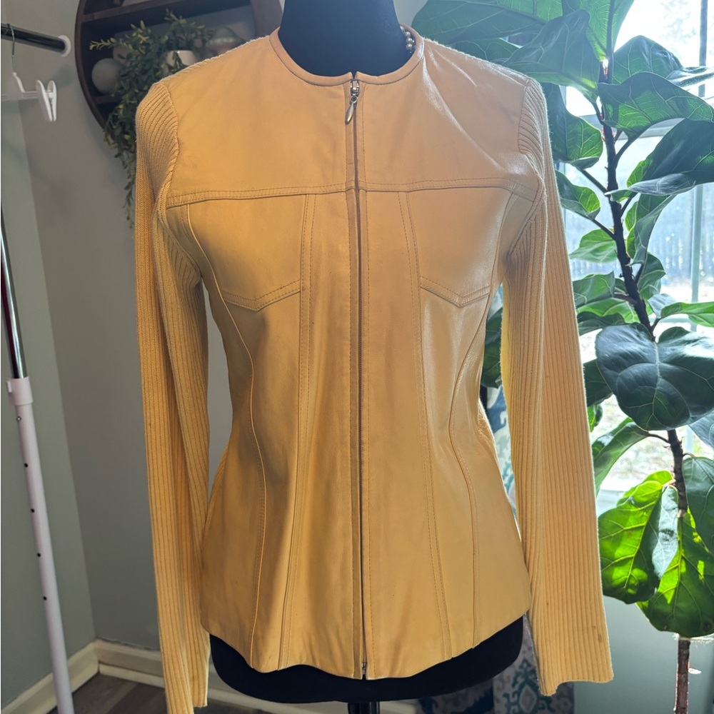 Escapade Vintage Cream Women's Leather Jacket Medium🔥🔥🔥